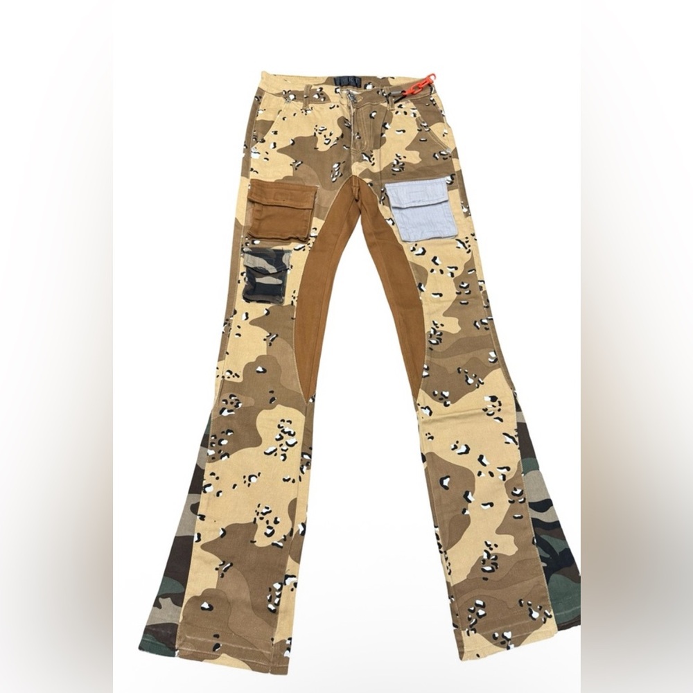 THRT Camouflage Patchwork Flare Denim Pants Sz 27x32 NWT Rare Pocket + Pouch